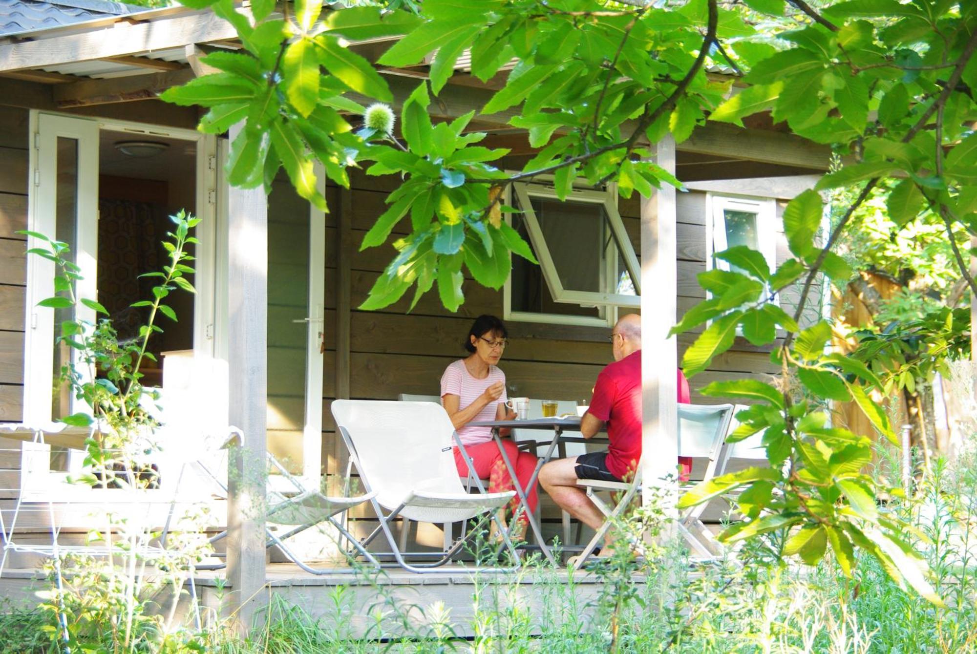 Camping La Chataigneraie Gravieres Екстер'єр фото